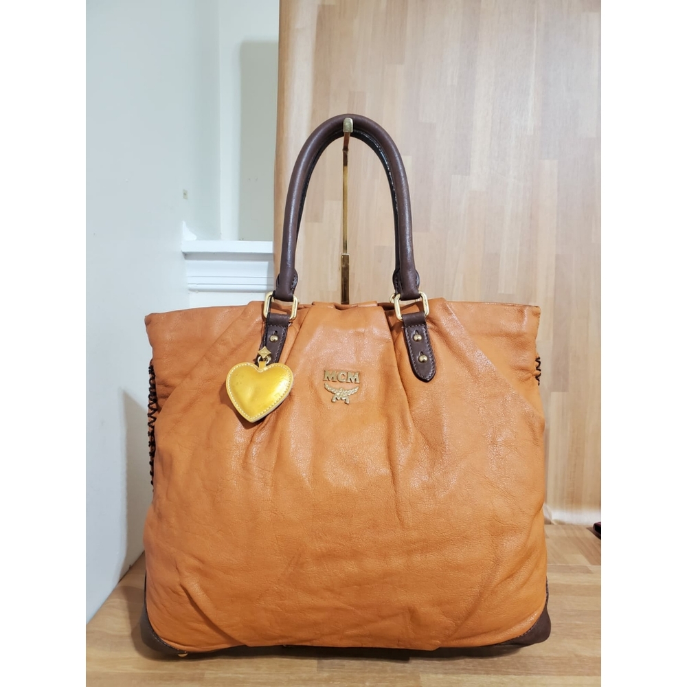 MCM Saddle/Dark Brown Heart charm Leather Medium Tote Bag w/ Gold Hardware - Picture 5 of 10
